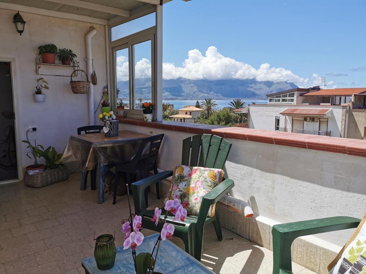 이솔라델펨미네 La Terrazza Sul Golfo B&B 외부 사진
