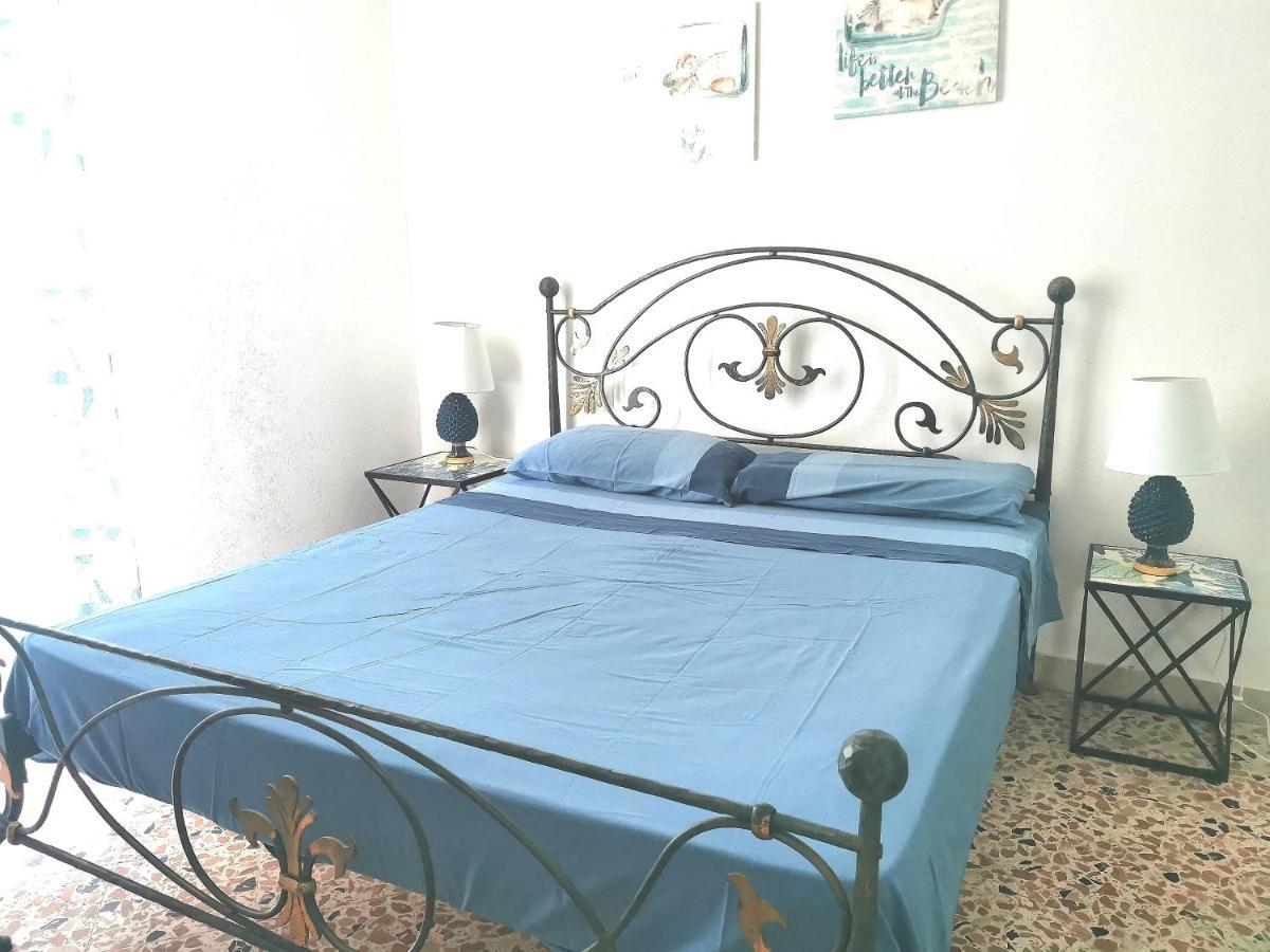 이솔라델펨미네 La Terrazza Sul Golfo B&B 외부 사진